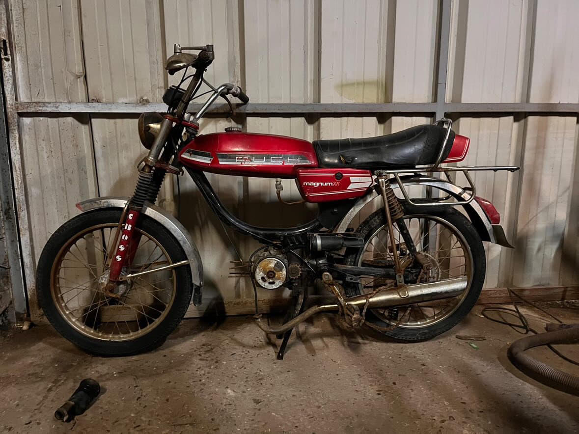Puch Magnum (Red)